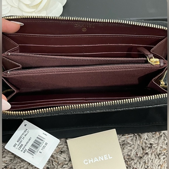 Chanel Wallet - Picture 5 of 6